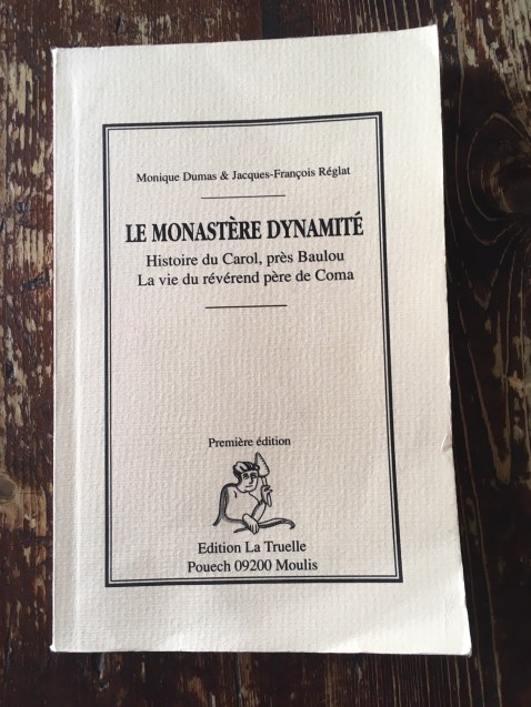 Le monastère dynamité.
